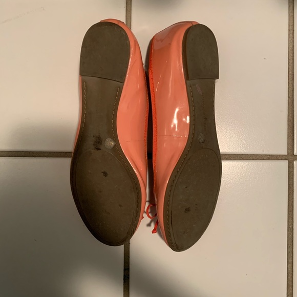 Banana Republic Two Tone Coral Ballerina Flats - Picture 4 of 4